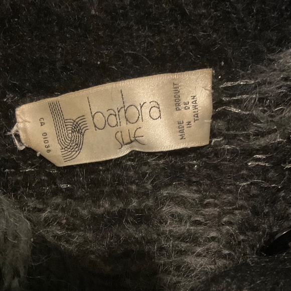 BARBARA SUE BUTTON UP SWEATER .new not worn - Picture 4 of 10